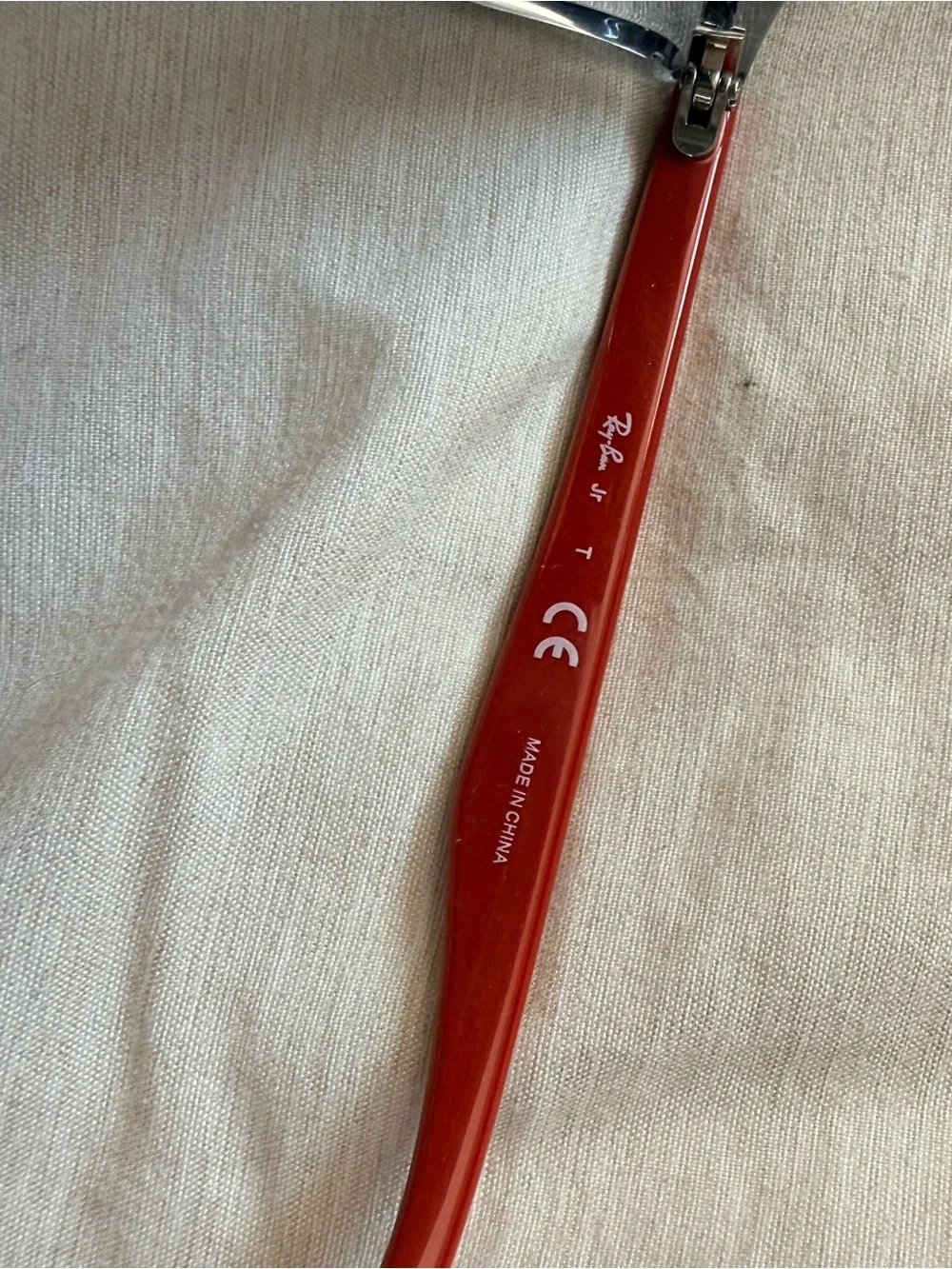 Ray-Ban Kids Round Sunglasses in Gray and Red